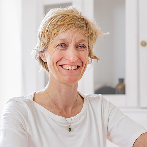 Henrike Fehlhaber in ihrer Heilpraktiker Praxis am Glockenbach